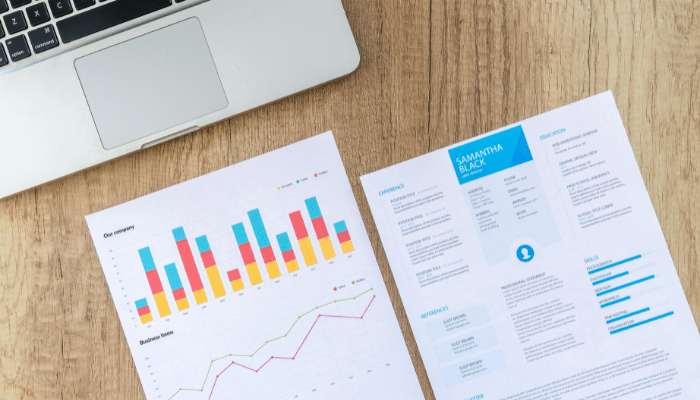 Infographic detailing the process of developing a business plan, featuring key components and strategies.