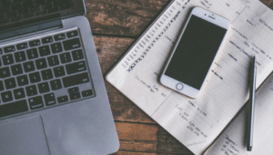 Visual guide on creating a business plan for startups, featuring key components like goals, strategies, and financials.
