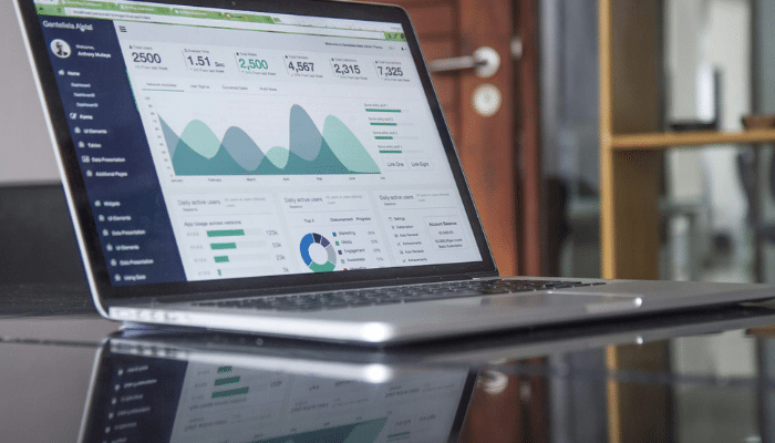 Infographic illustrating steps to use Google Analytics for enhancing business performance and decision-making.