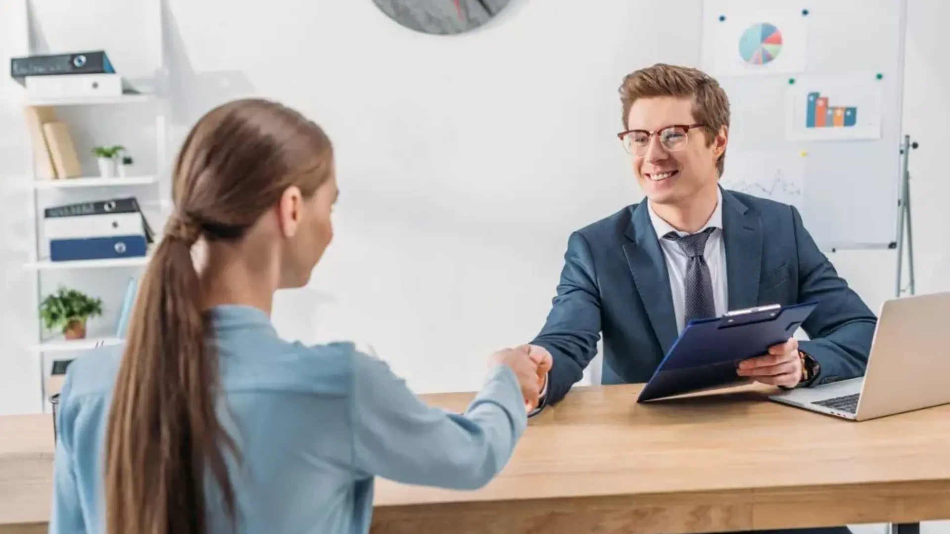 How to Find a Job Recruiter 